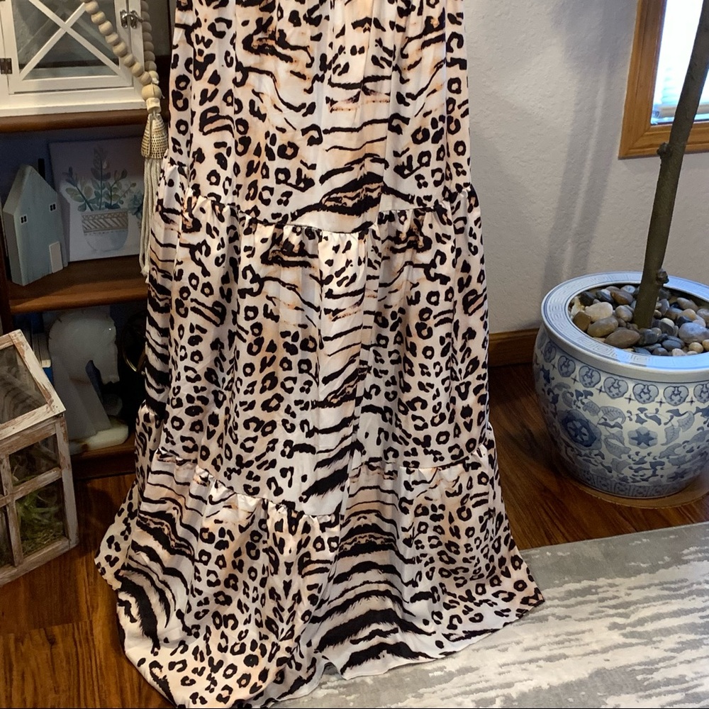 Leopard Backless Ruffle Tiers Halter - Picture 8 of 13